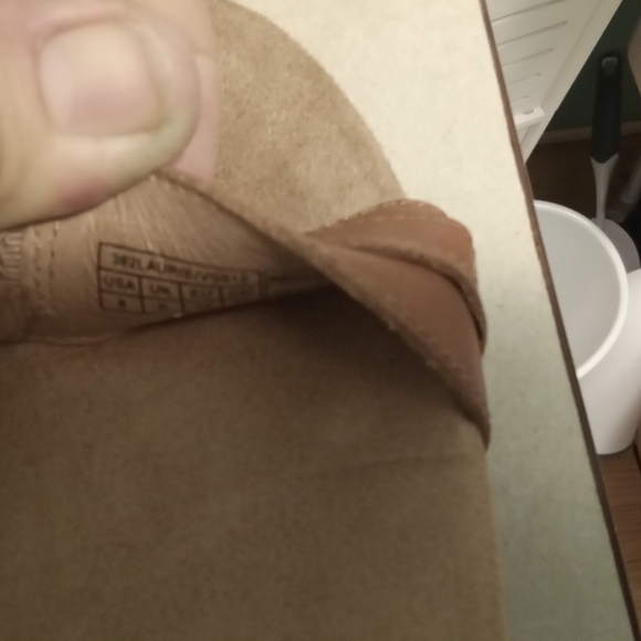 Vionic  Sandals - Picture 7 of 9